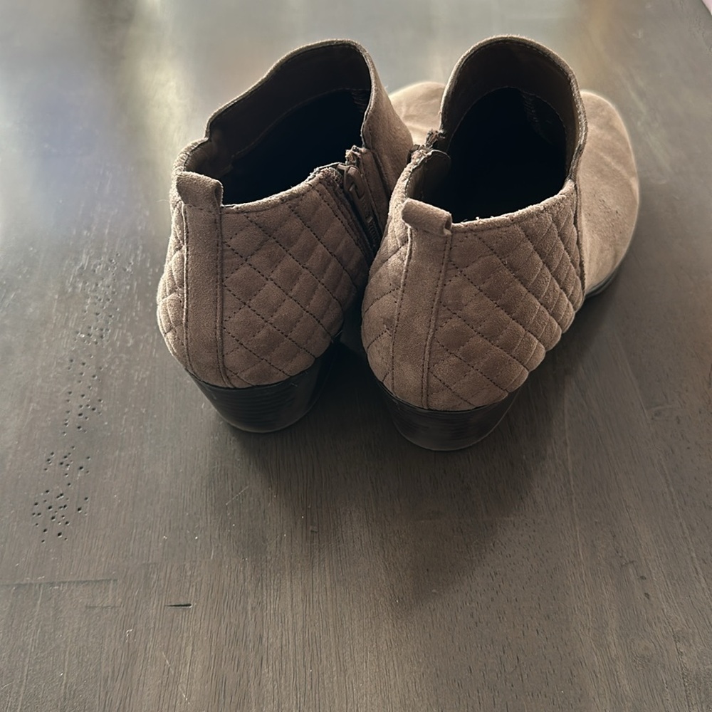 Style & co boots. Size 9 - Picture 4 of 5